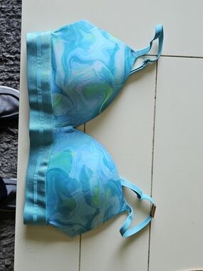 PINK Victoria's Secret Blue Teal Swirl Wireless Bra